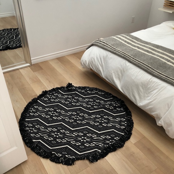 Black & White Circle Rug - Picture 2 of 4